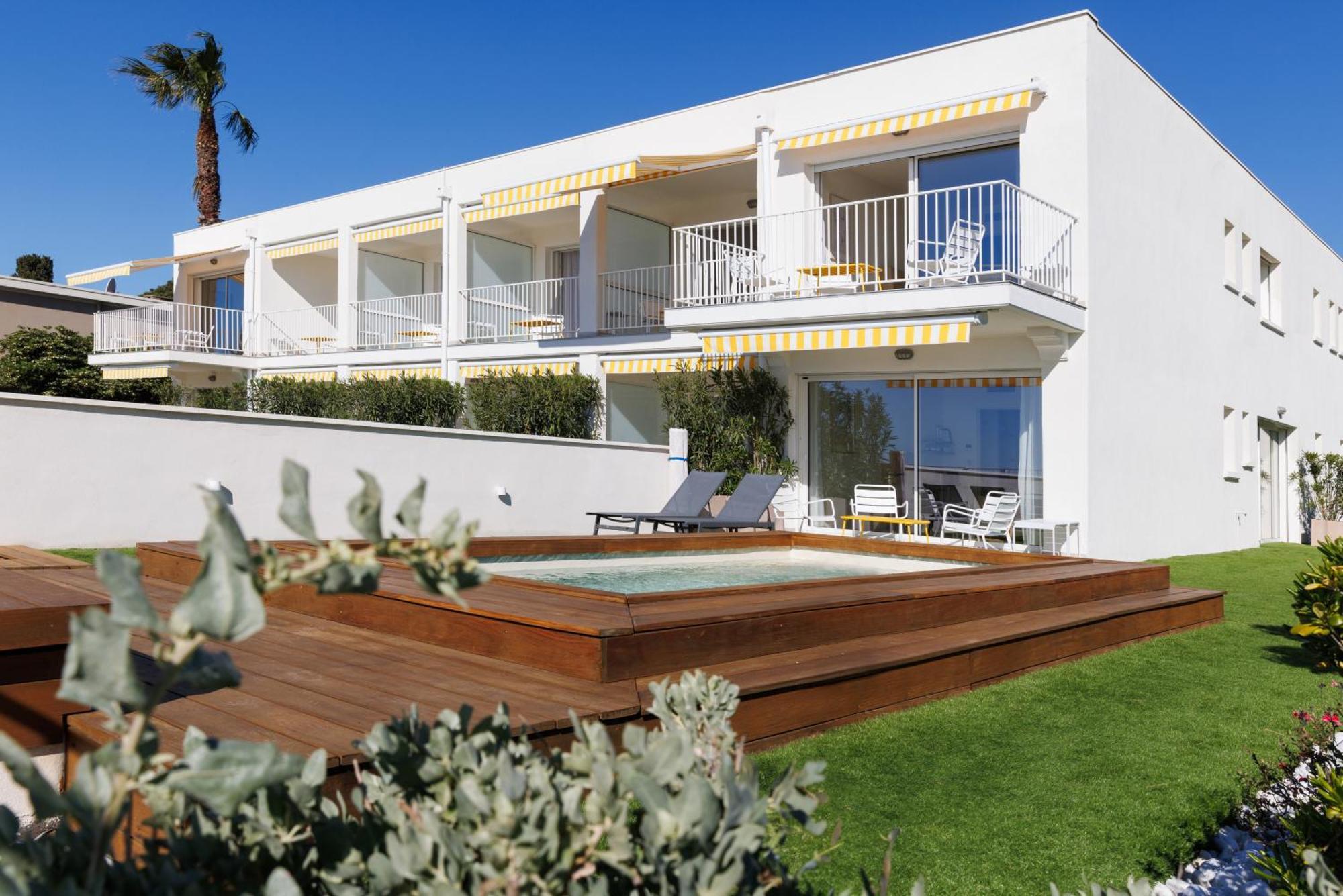 קבלייר-סור-מר Belle Vue Hotel מראה חיצוני תמונה